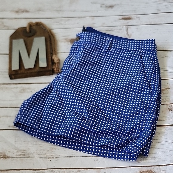 Old Navy Pants - Old Navy Blue and White Polka Dot Shorts with 4.75" inseam